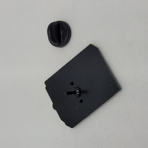 Pin: Vending Machine - Picture 4 of 4